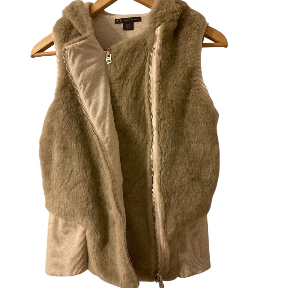 Armani Exchange Beige Faux Fur Vest - Picture 5 of 9